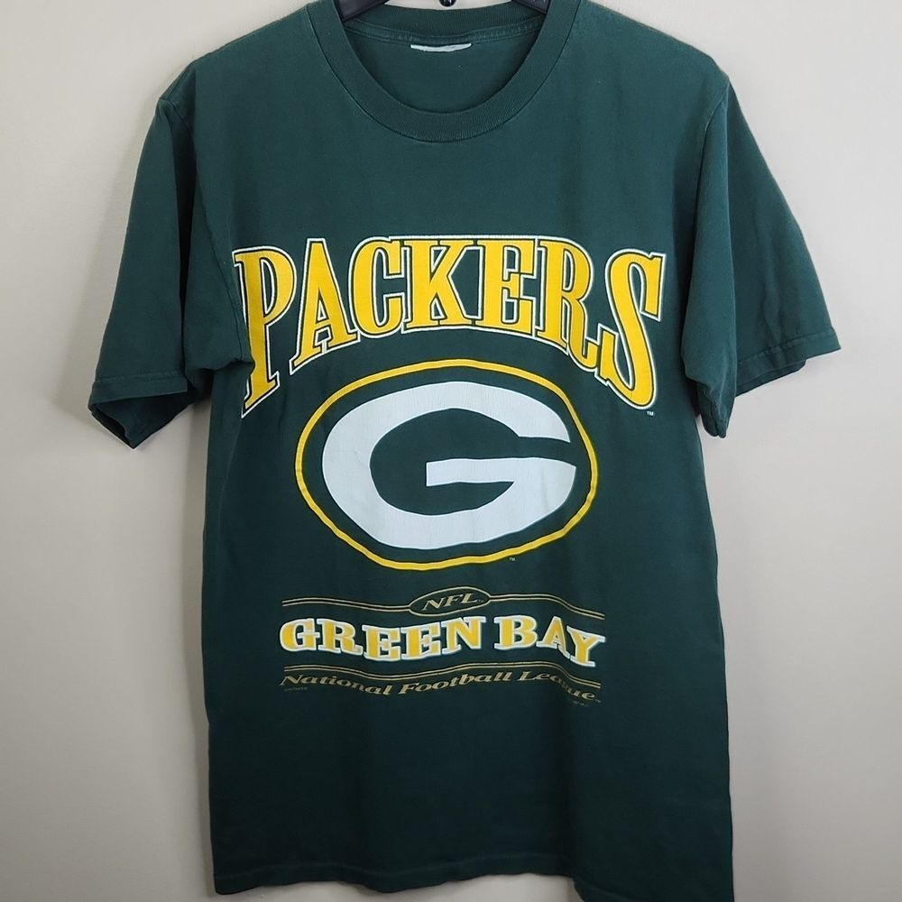 Nutmeg Mills 1997 Green Bay Packers Vintage Short Sleeve Crew Neck Graphic Tee M